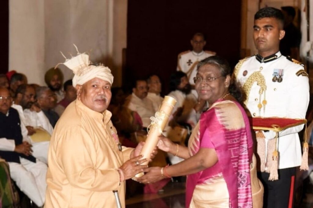 Chhattisgarh: Padma Shri Awardee Manjhi Facing Threats From Maoist
